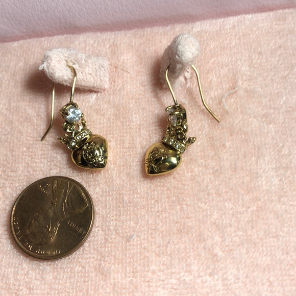 Earring - Picture 1 of 4